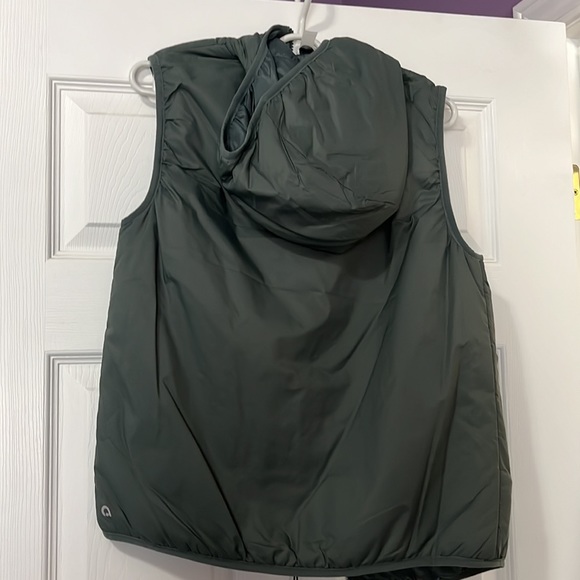 Hyba vest - next to new! - Picture 3 of 7